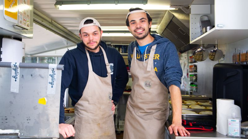 food truck solidaire tim et bastien