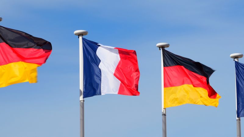 Drapeaux français et allemands
