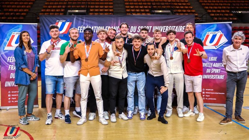 Équipe UL Handball médaillée
