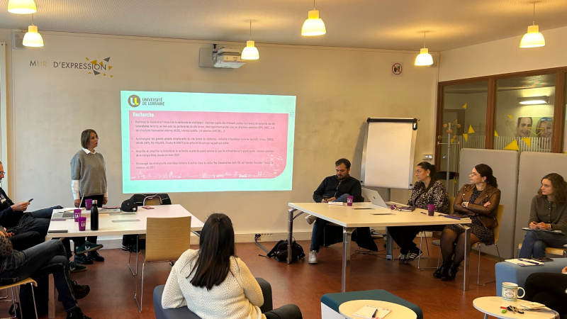 Présentation de la DirCom  l'IAE Metz