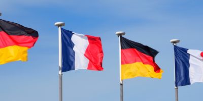 Drapeaux français et allemands