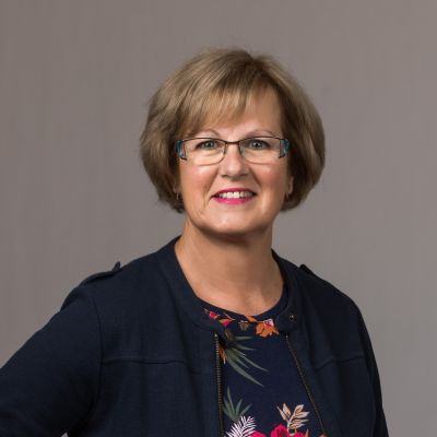 Lucie VOGEL, Gestionnaire de scolarité