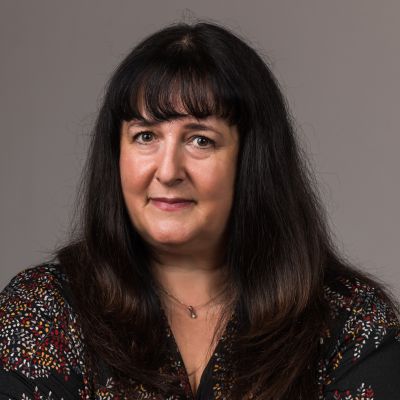 Manon Craincourt, Agent d'accueil
